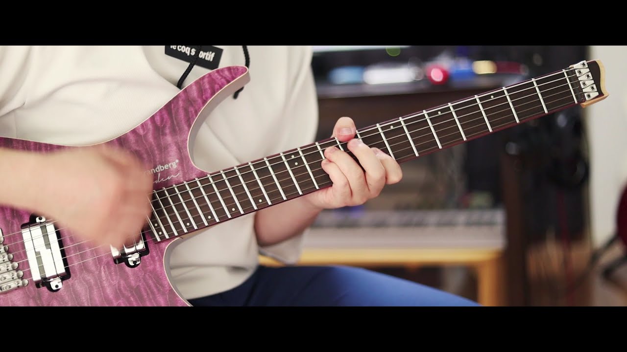 NO ONE LIVES FOREVER / あっくんさん